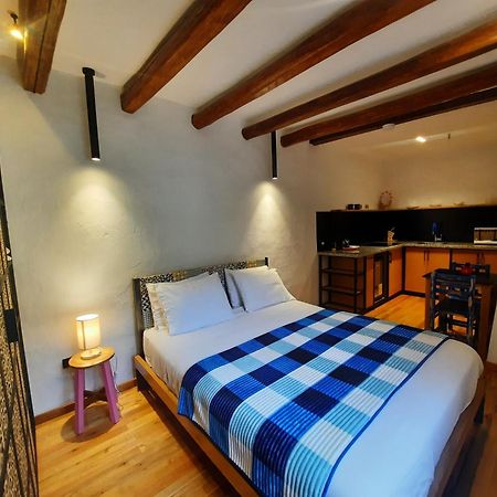 Hostal Suite Le Fabrique Cuenca Esterno foto