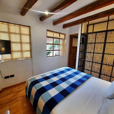 Hostal Suite Le Fabrique Cuenca Esterno foto