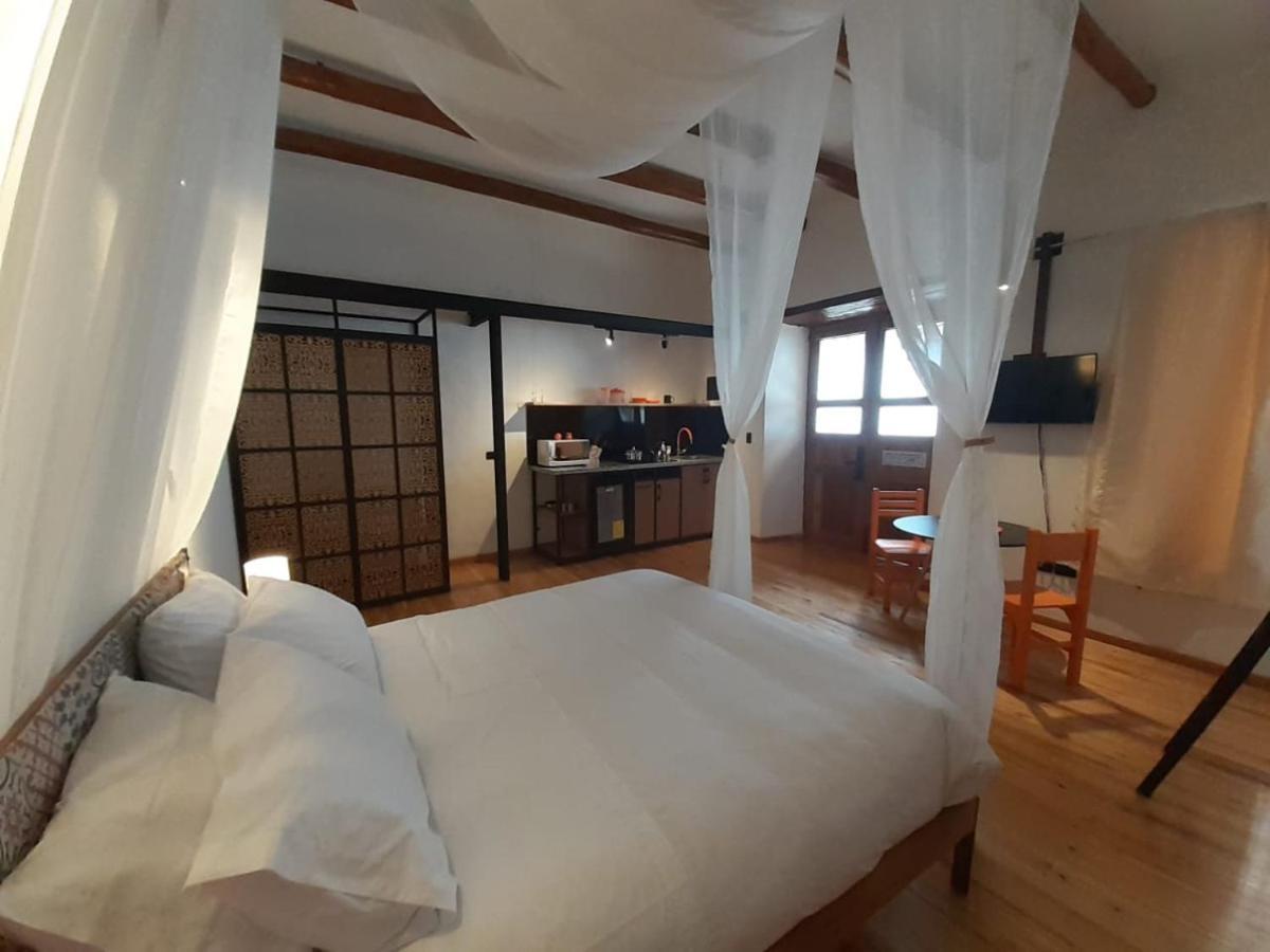 Hostal Suite Le Fabrique Cuenca Esterno foto