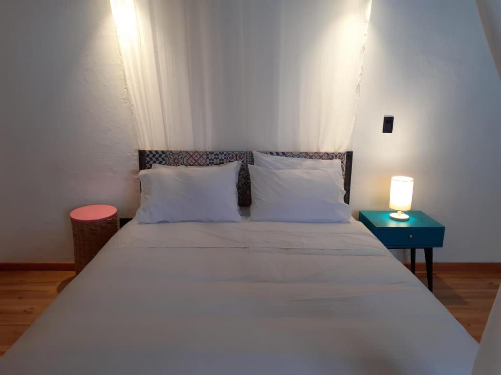 Hostal Suite Le Fabrique Cuenca Esterno foto