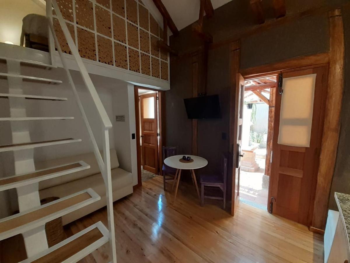 Hostal Suite Le Fabrique Cuenca Esterno foto