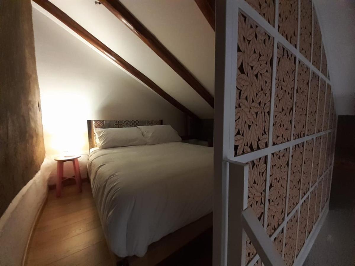 Hostal Suite Le Fabrique Cuenca Esterno foto