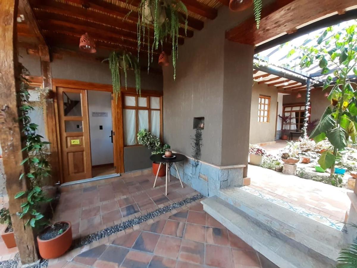 Hostal Suite Le Fabrique Cuenca Esterno foto