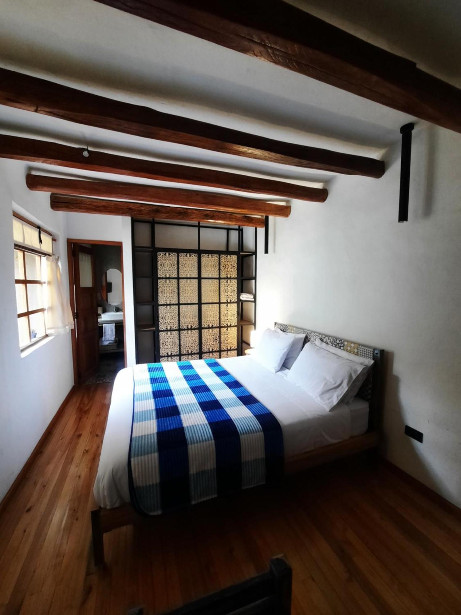 Hostal Suite Le Fabrique Cuenca Esterno foto