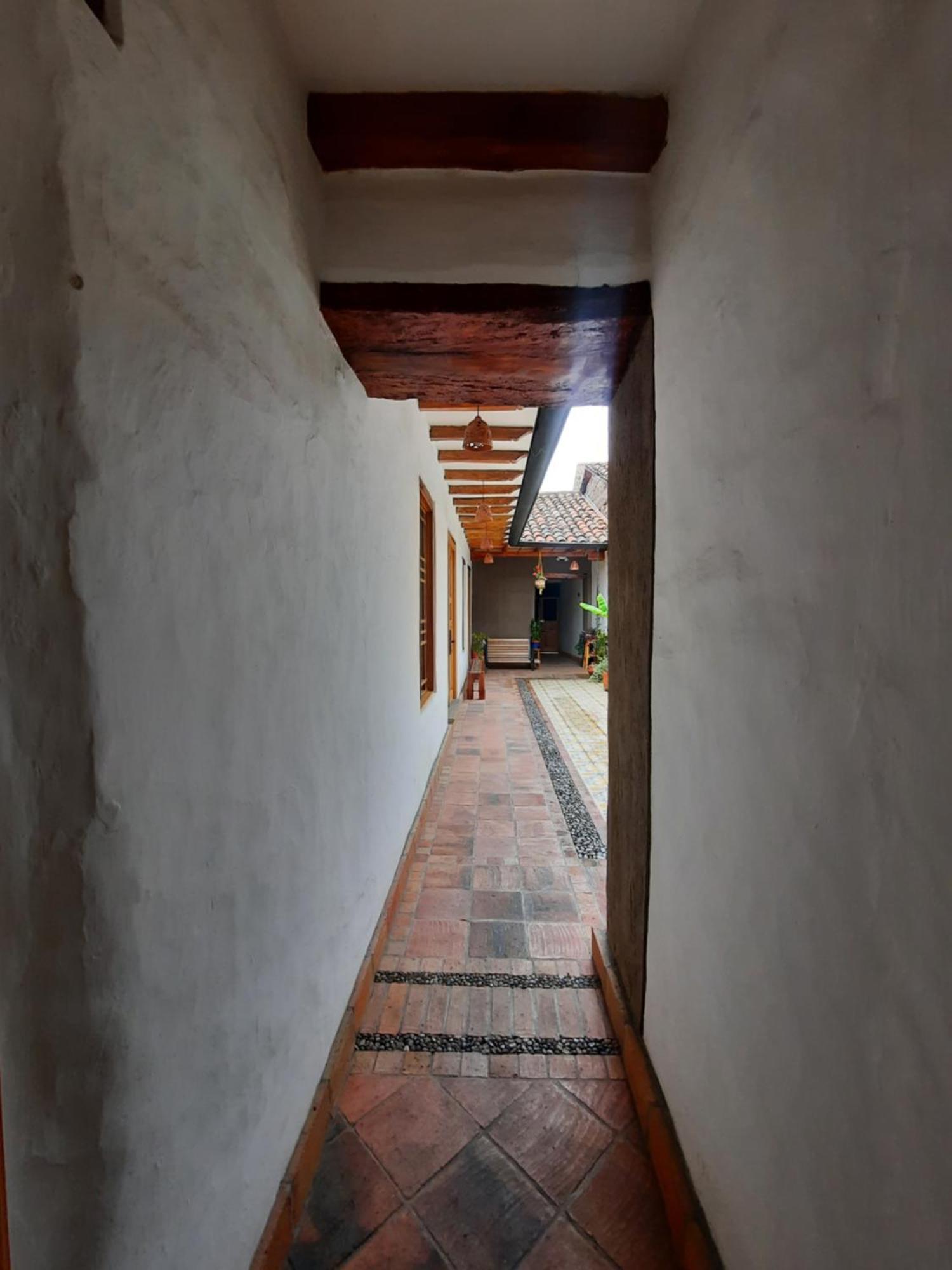 Hostal Suite Le Fabrique Cuenca Esterno foto