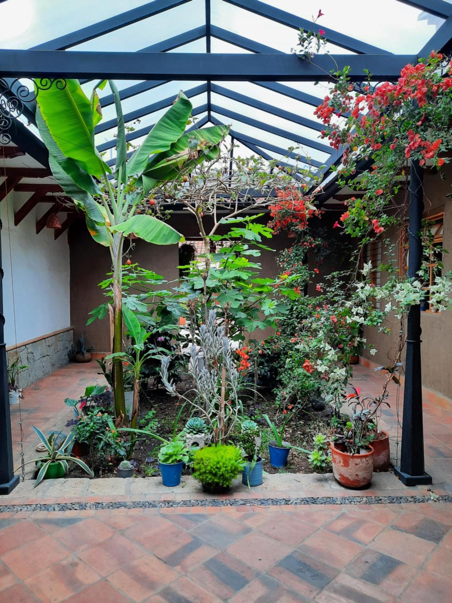 Hostal Suite Le Fabrique Cuenca Esterno foto